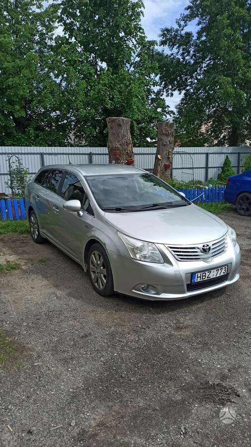 Toyota Avensis - 5
