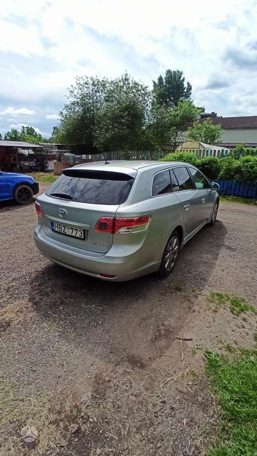 Toyota Avensis - 7