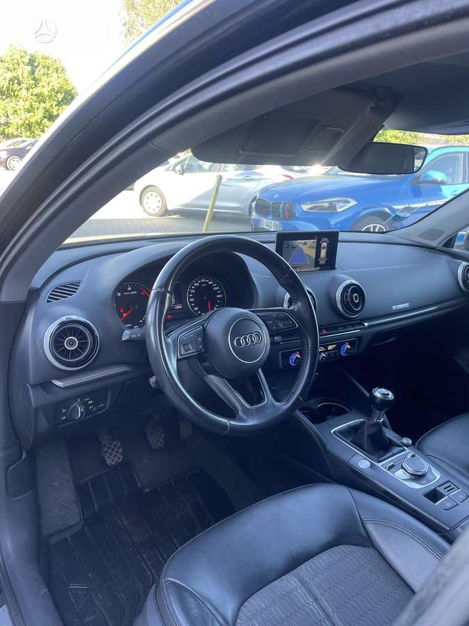 Audi A3, 1.6 l., hatchback