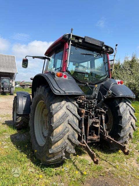 Valtra T 151 E HiTech, traktoriai