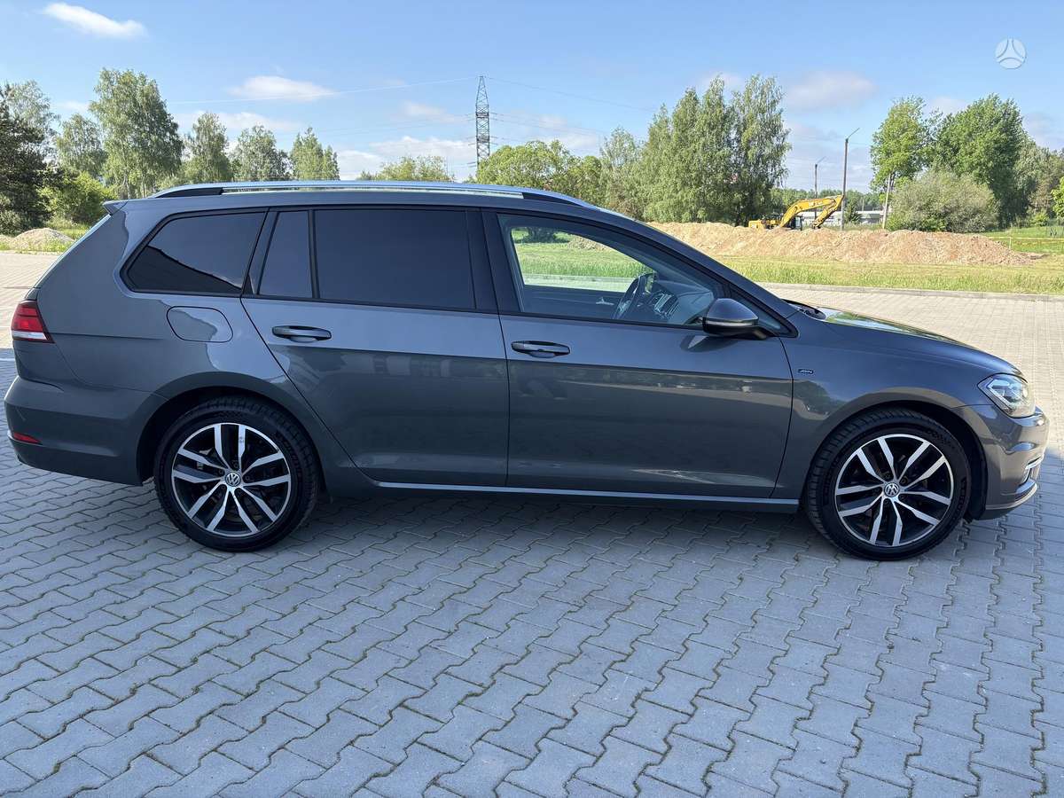 Volkswagen Golf - 7
