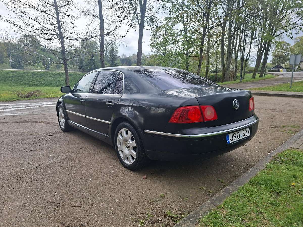 Volkswagen Phaeton - 4