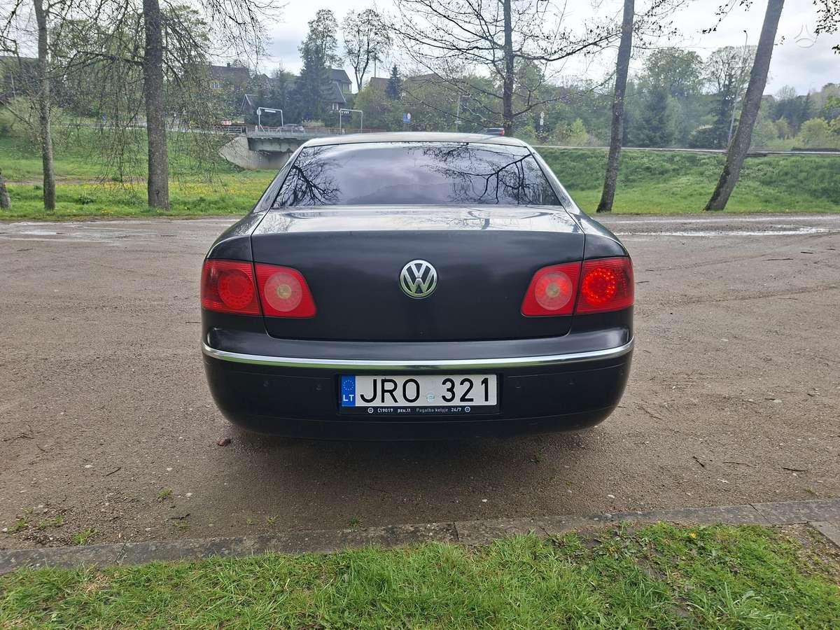 Volkswagen Phaeton - 5