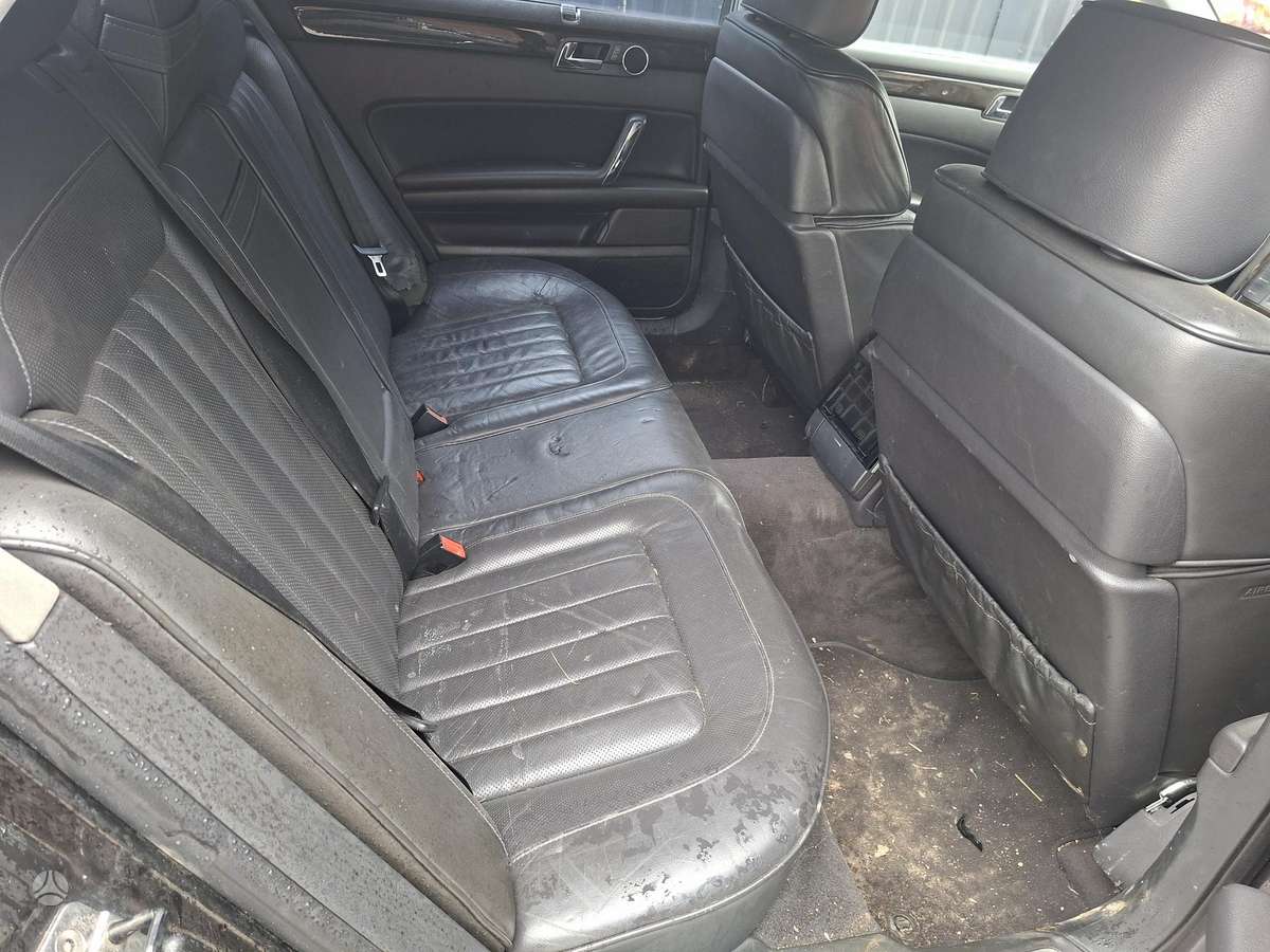 Volkswagen Phaeton - 8