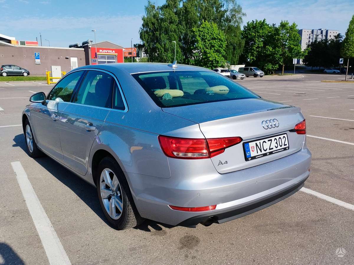 Audi A4, 1.4 l., Седан