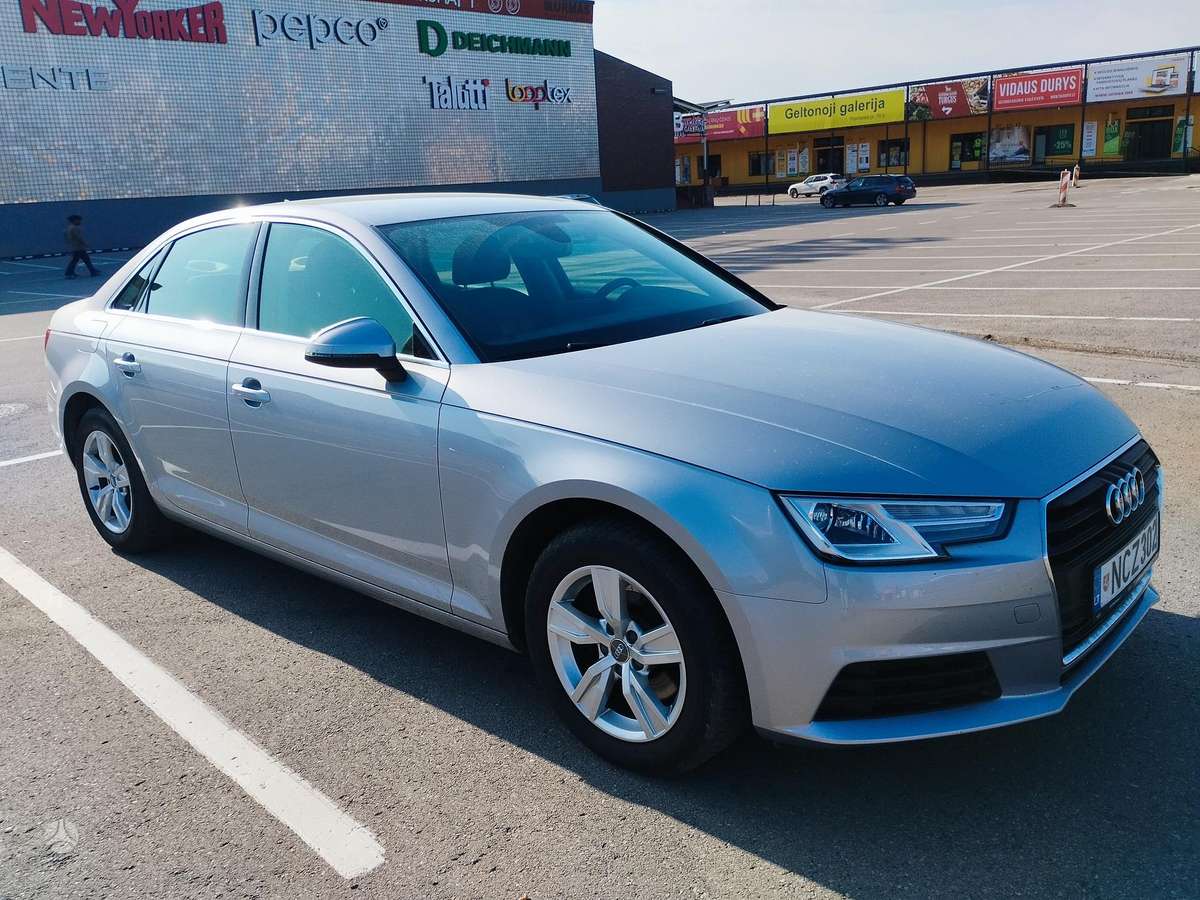 Audi A4, 1.4 l., Седан