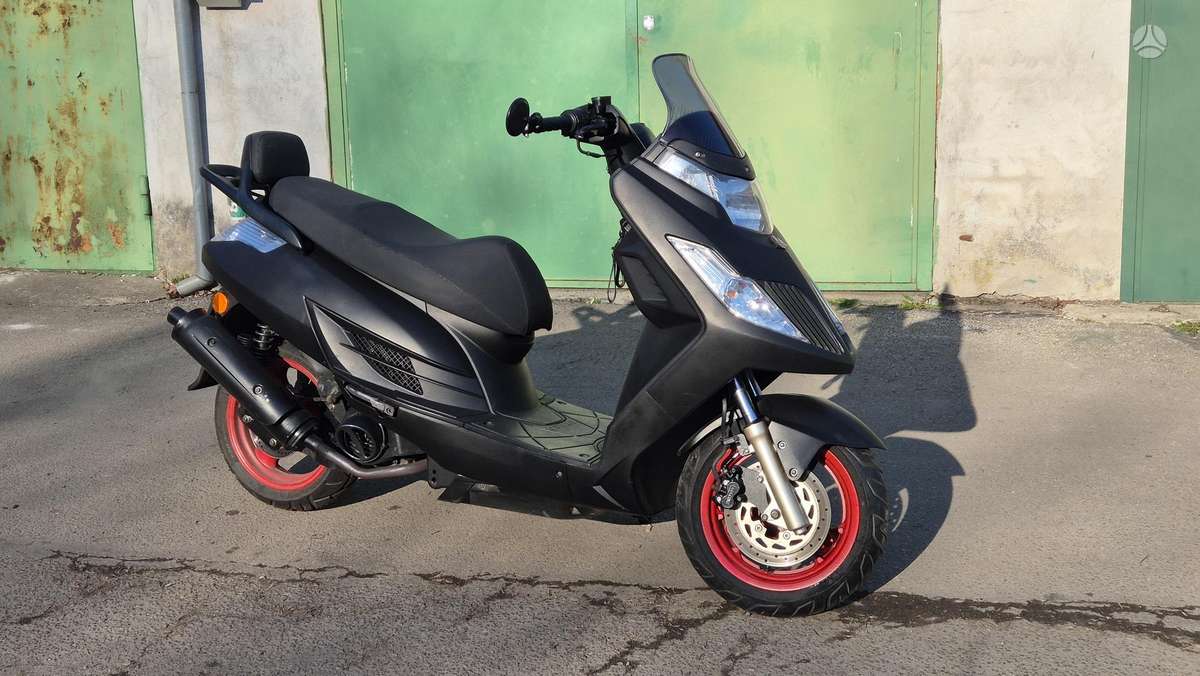 Kymco Grand Dink, мотороллеры / мопеды