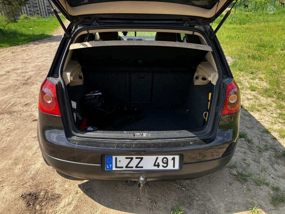 Volkswagen Golf - 9