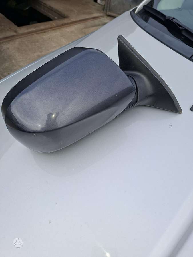 Subaru Outback mirrors, lights, front grill