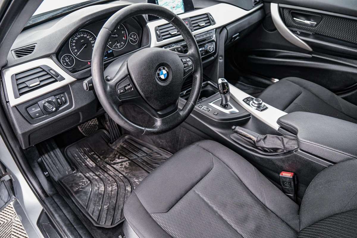 BMW 320, 2.0 l., Универсал