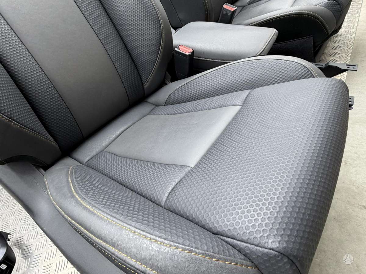 Subaru Outback interior parts