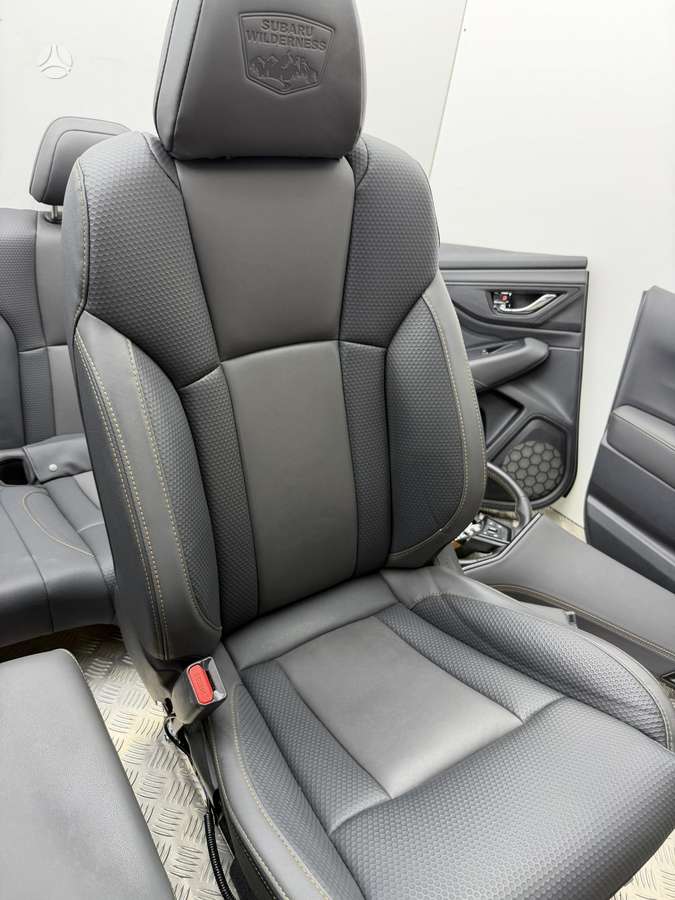 Subaru Outback interior parts