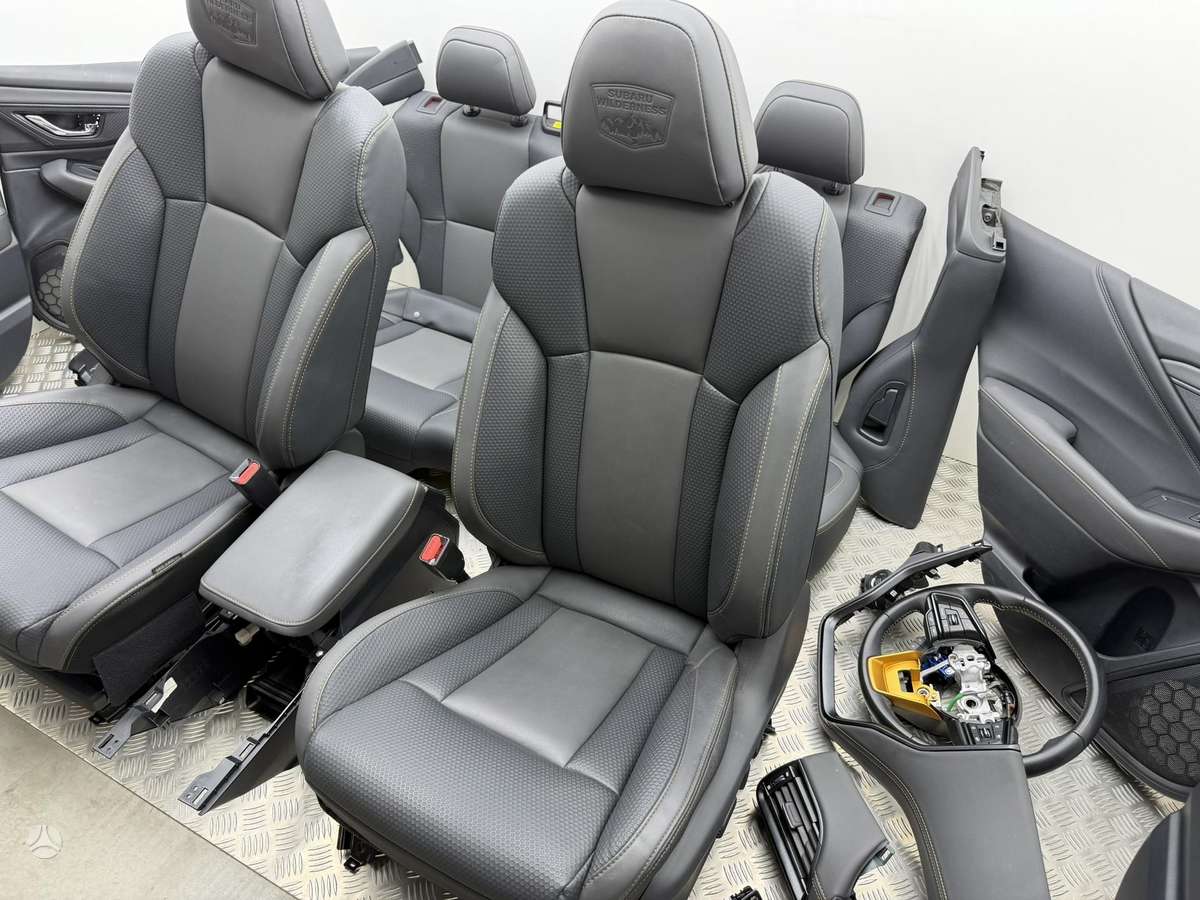 Subaru Outback salono detalės