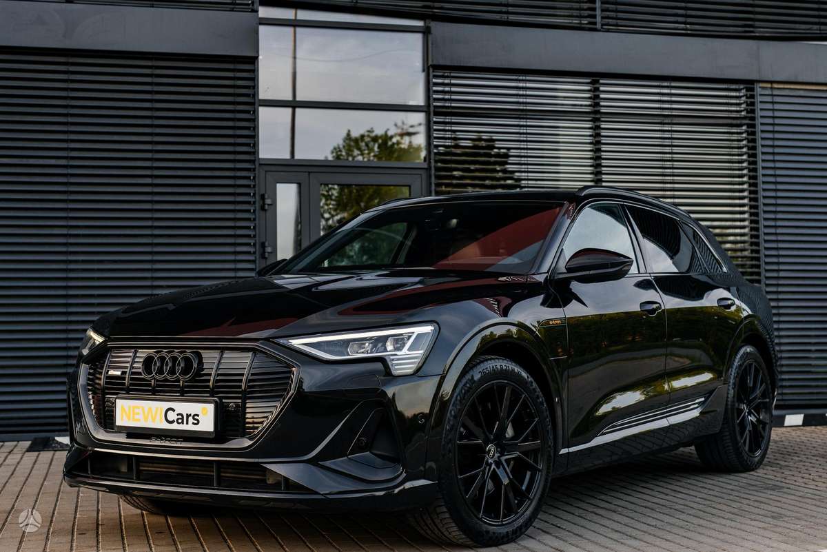 Audi e-tron, 95 kWh, off-road / crossover