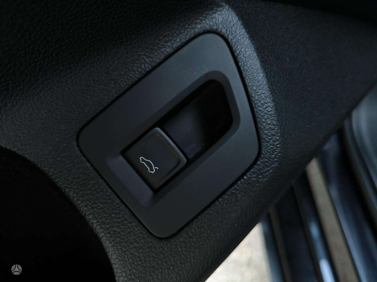 Volkswagen Passat, 2.0 l., Универсал