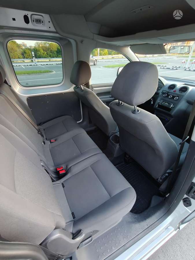 Volkswagen Caddy Maxi - 8