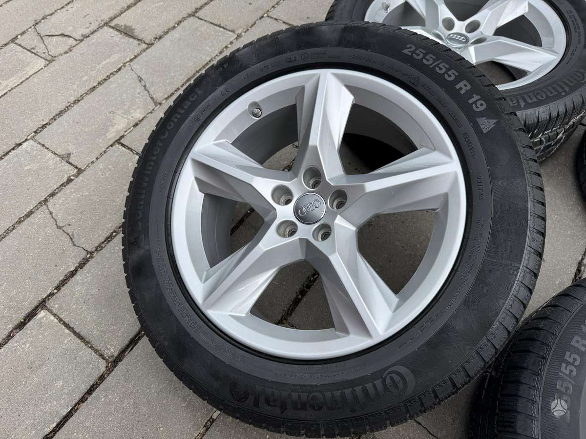 Audi Q7, lengvojo lydinio, R19
