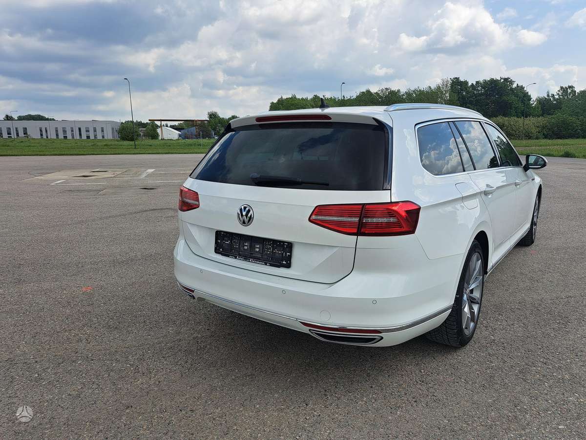Volkswagen Passat, 2.0 l., Универсал