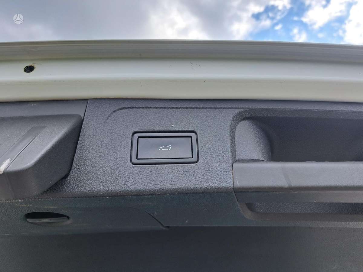 Volkswagen Passat, 2.0 l., Универсал