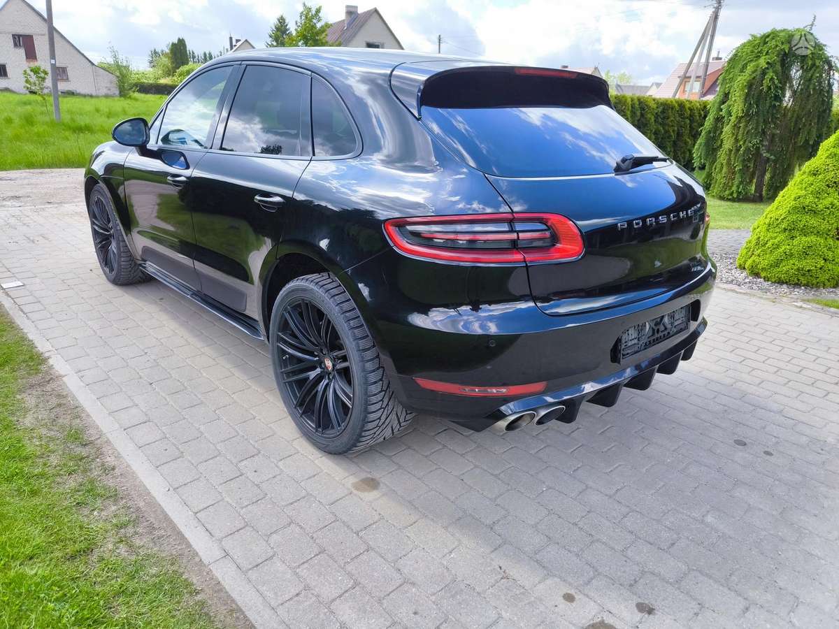Porsche Macan - 9