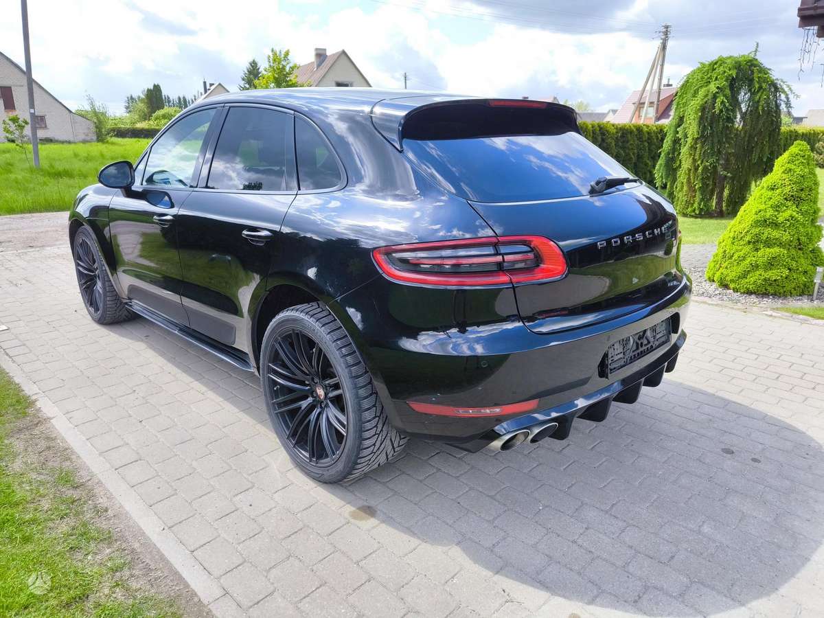Porsche Macan - 10