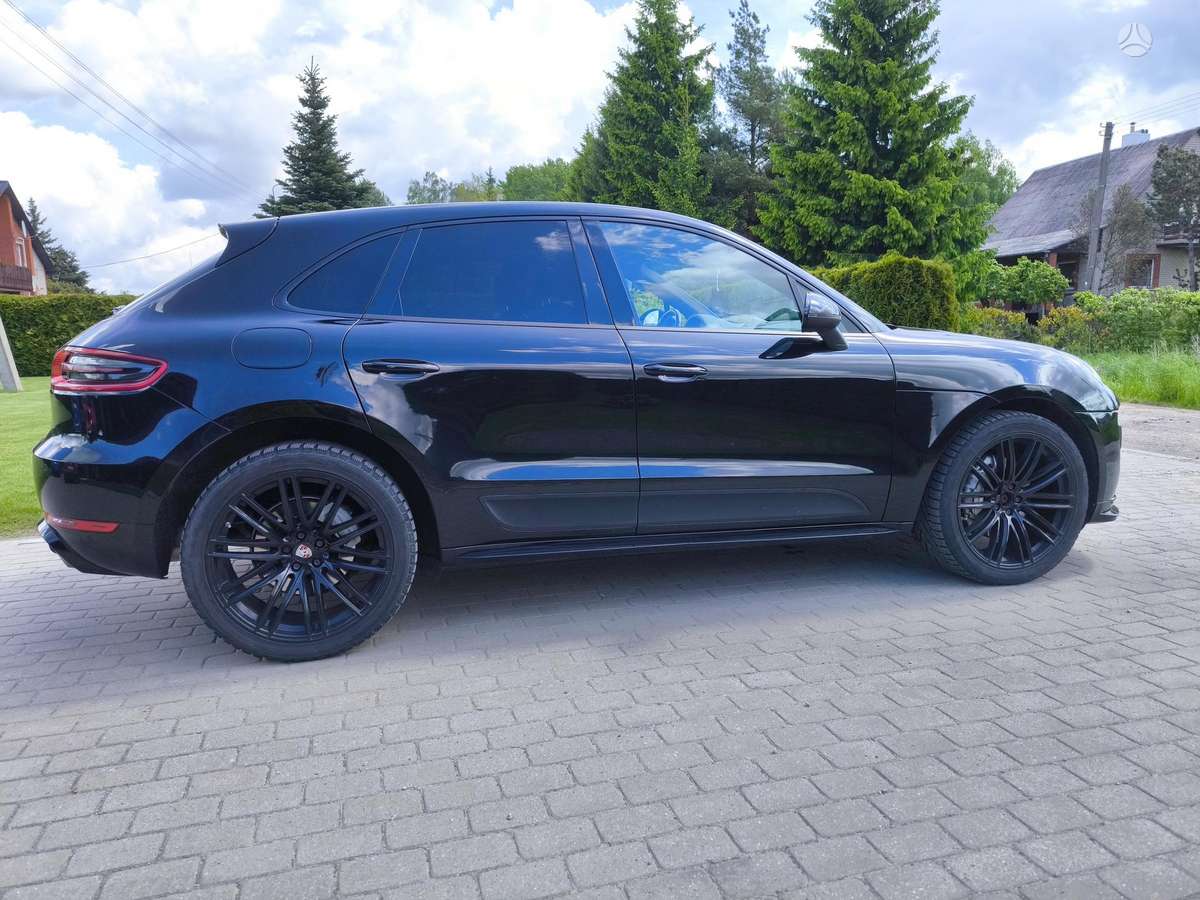 Porsche Macan - 12