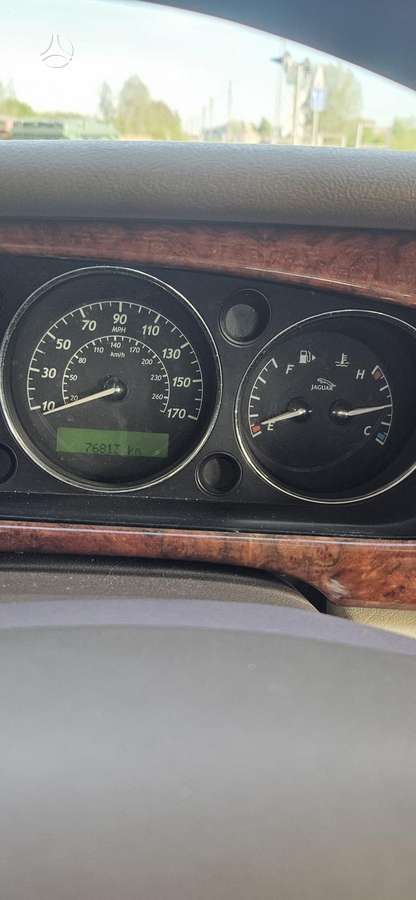 Jaguar XJ8, 4.2 l., Седан