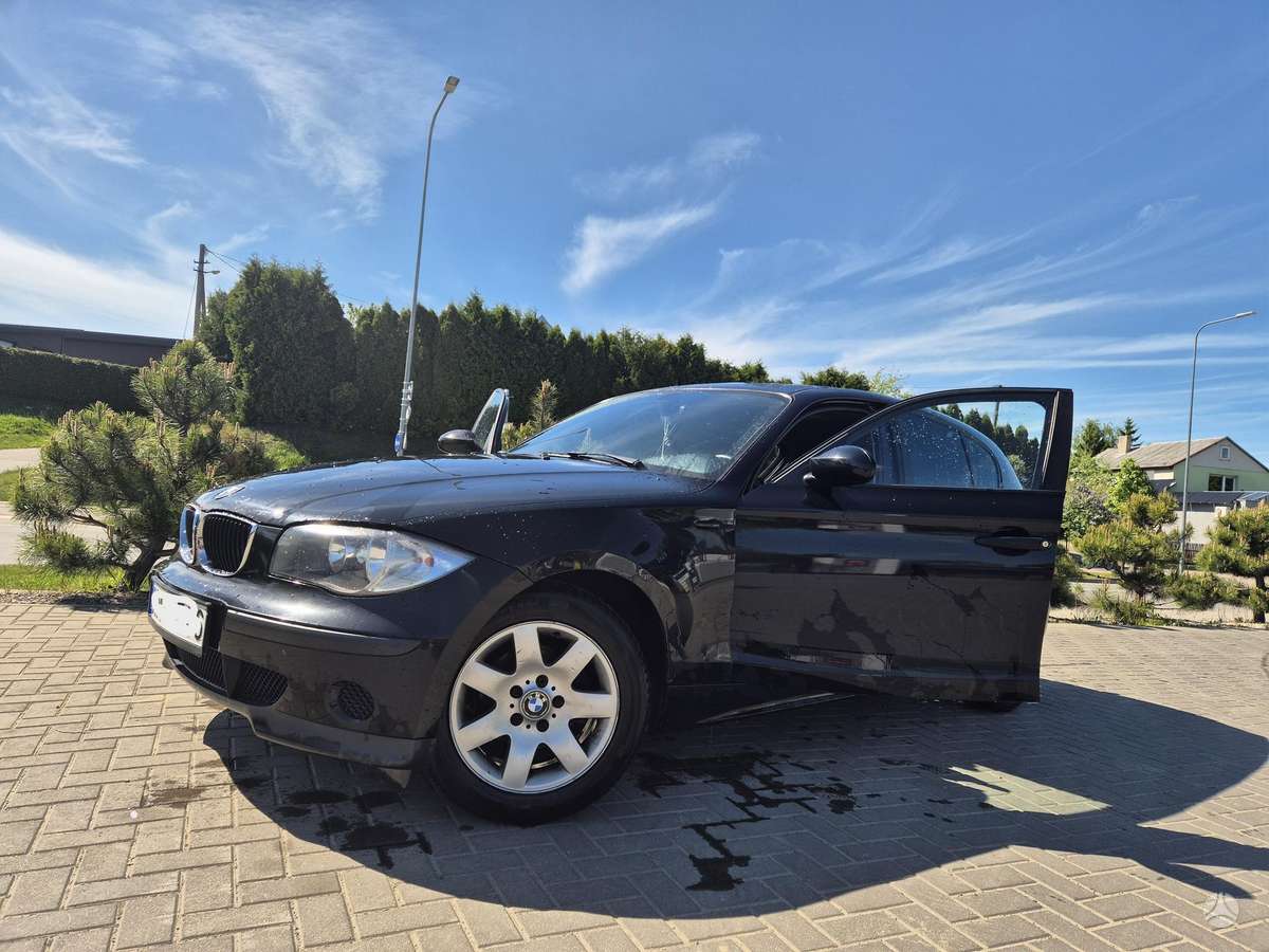 BMW 116, 1.6 l., hatchback