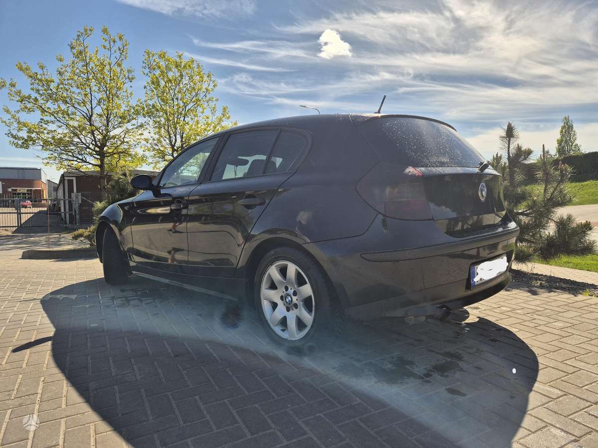 BMW 116, 1.6 l., hatchback