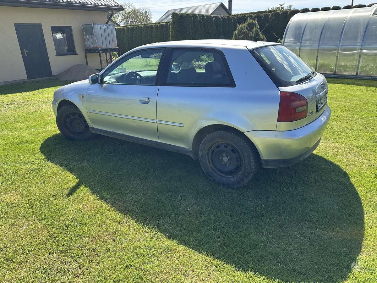 Audi A3, 1.6 l., hatchback