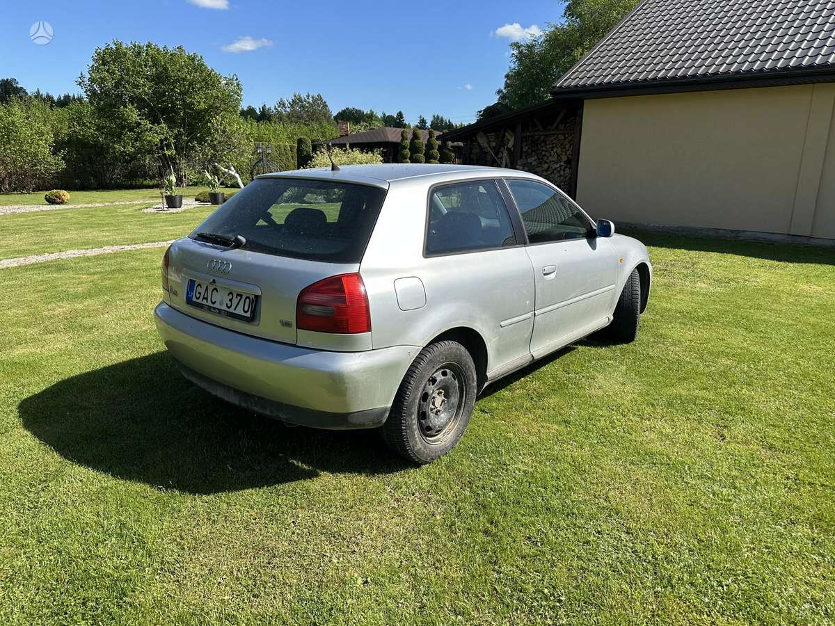 Audi A3, 1.6 l., hatchback
