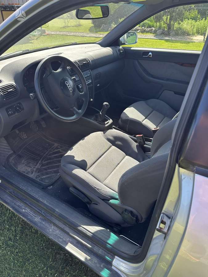 Audi A3, 1.6 l., hatchback
