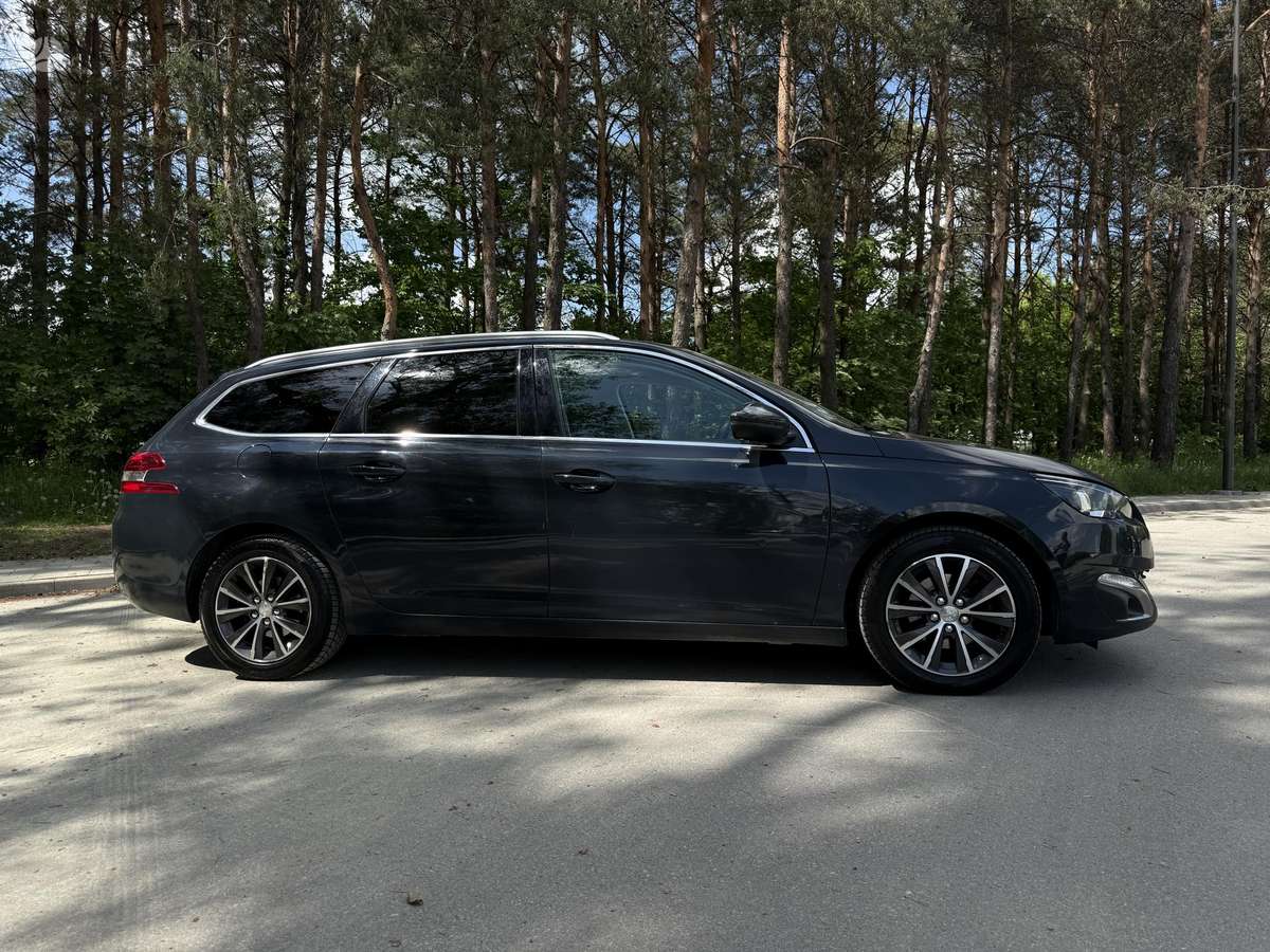 Peugeot 308 - 5