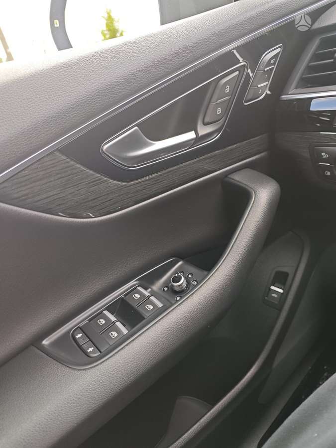 Audi Q7, 3.0 l., off-road / crossover