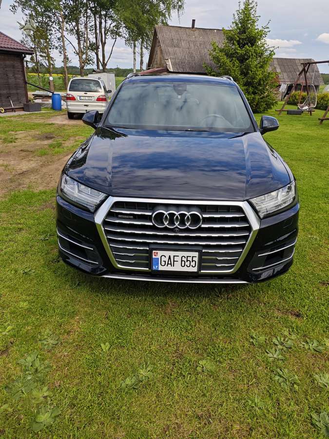 Audi Q7, 3.0 l., off-road / crossover