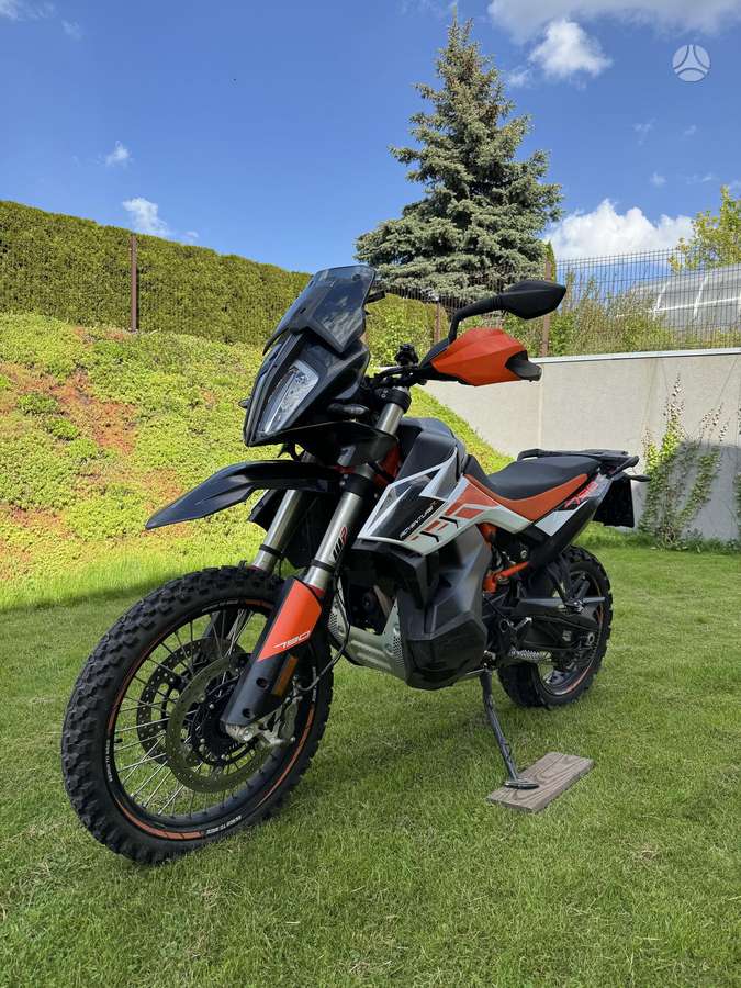 KTM Adventure 799cc, эндуро / adventure