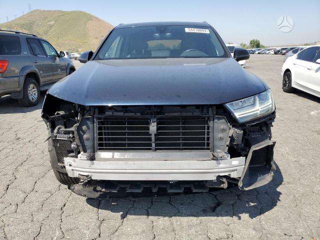Audi Q7, 3.0 l., off-road / crossover