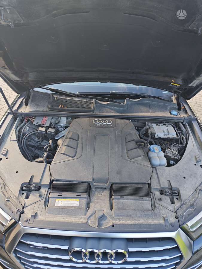 Audi Q7, 3.0 l., off-road / crossover