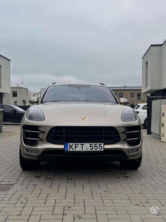 Porsche Macan - 2