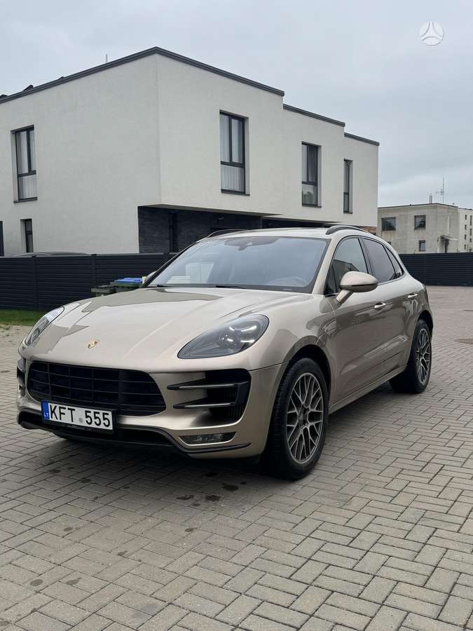 Porsche Macan - 1