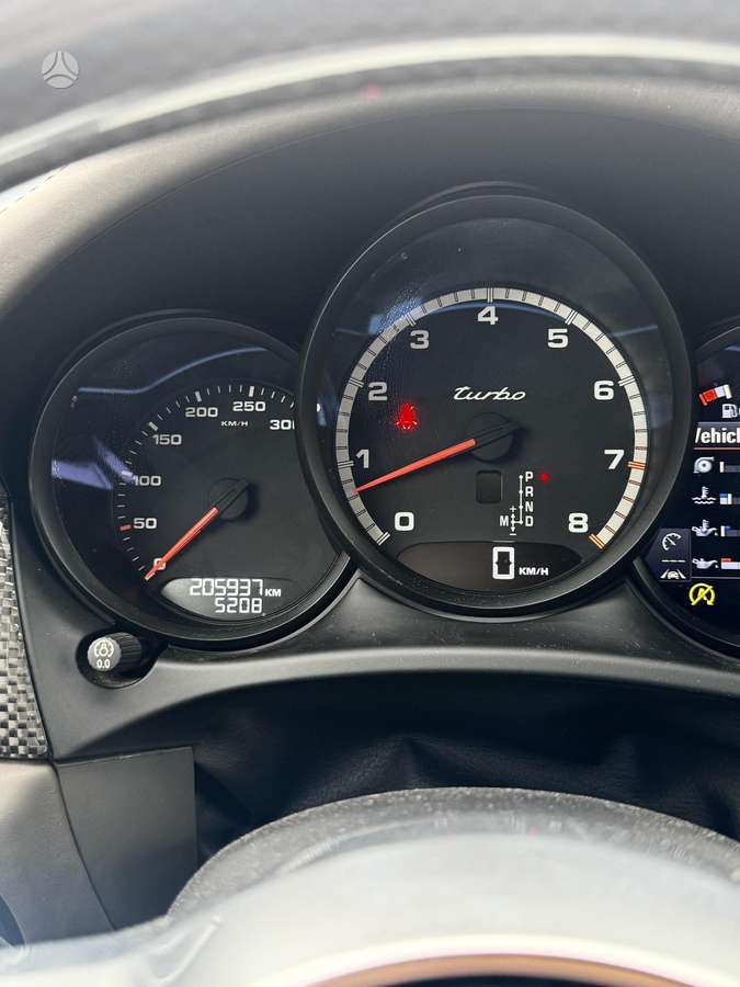 Porsche Macan - 8