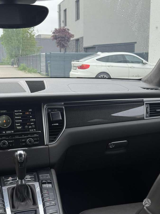 Porsche Macan - 9