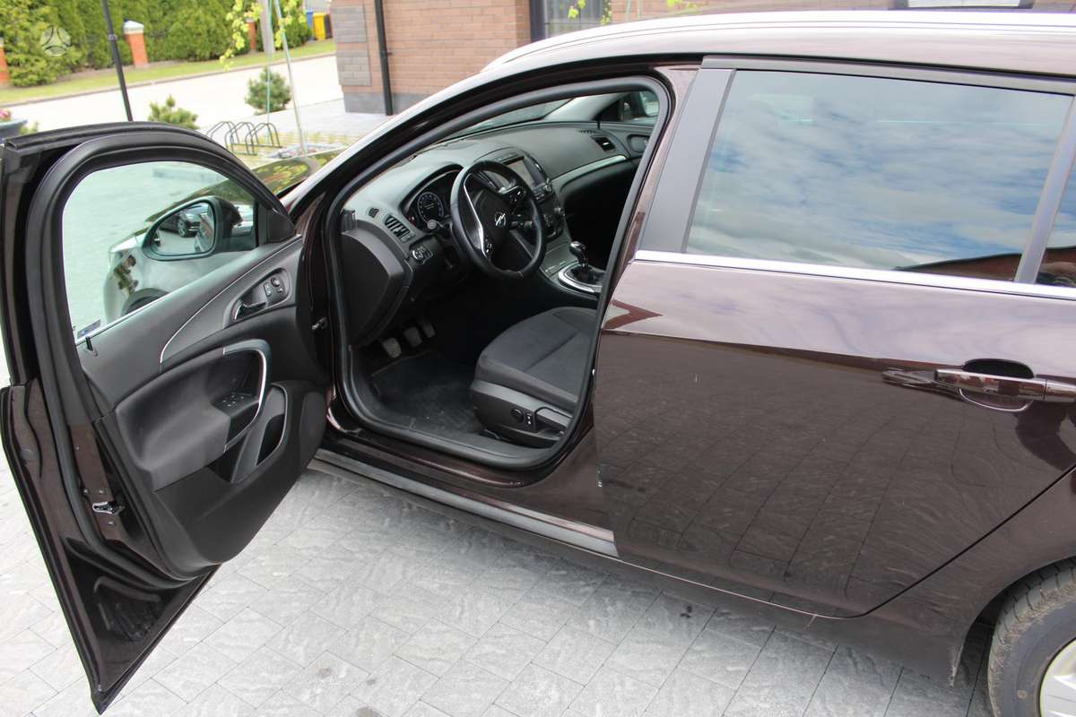 Opel Insignia - 12