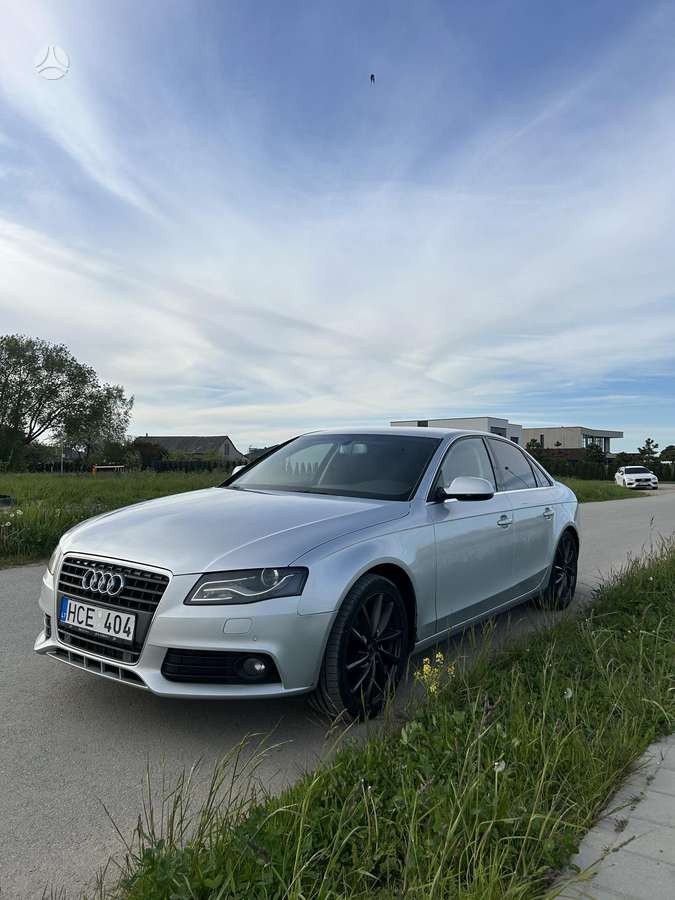 Audi A4, 2.0 l., Седан