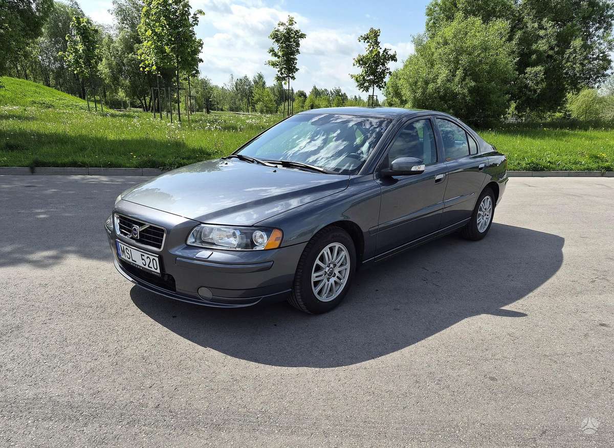 Volvo S60, 2.4 l., Седан