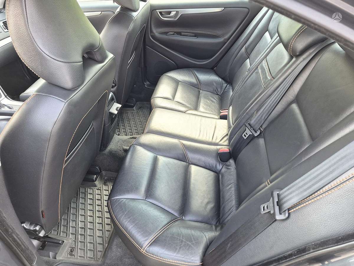 Volvo S60 - 10