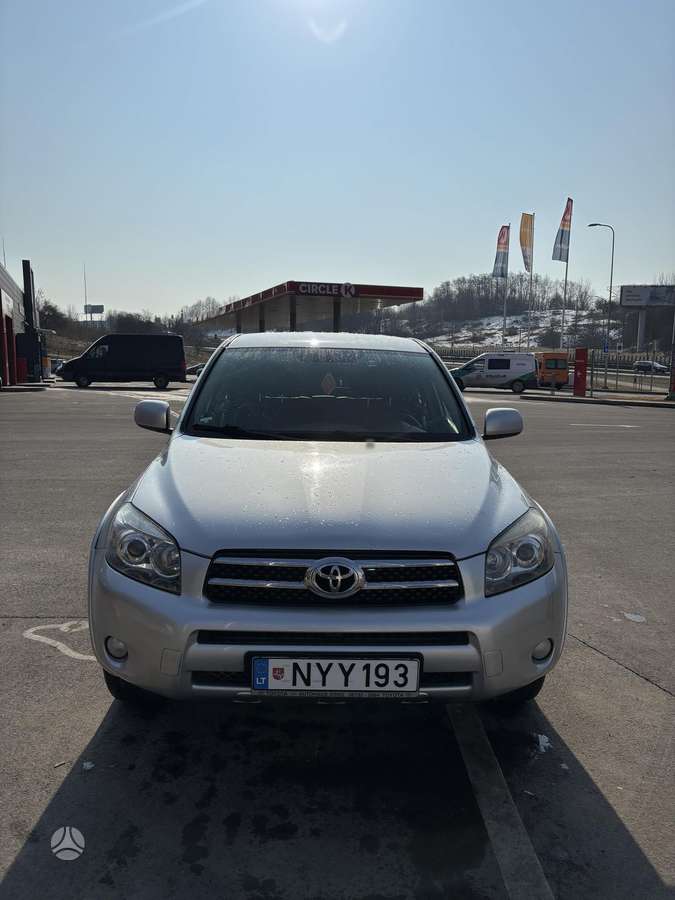 Toyota RAV4 - 2