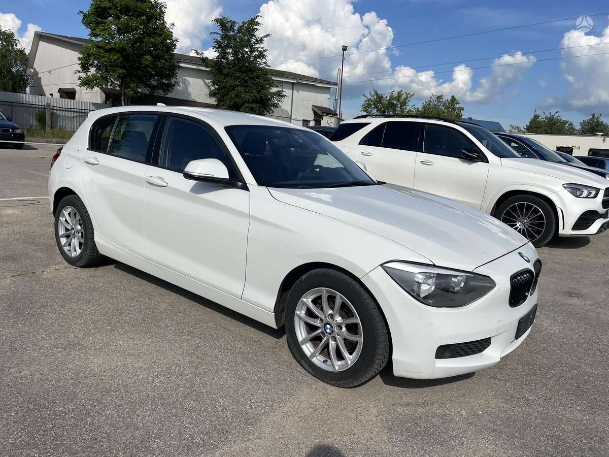 BMW 116, 1.6 l., Хэтчбек