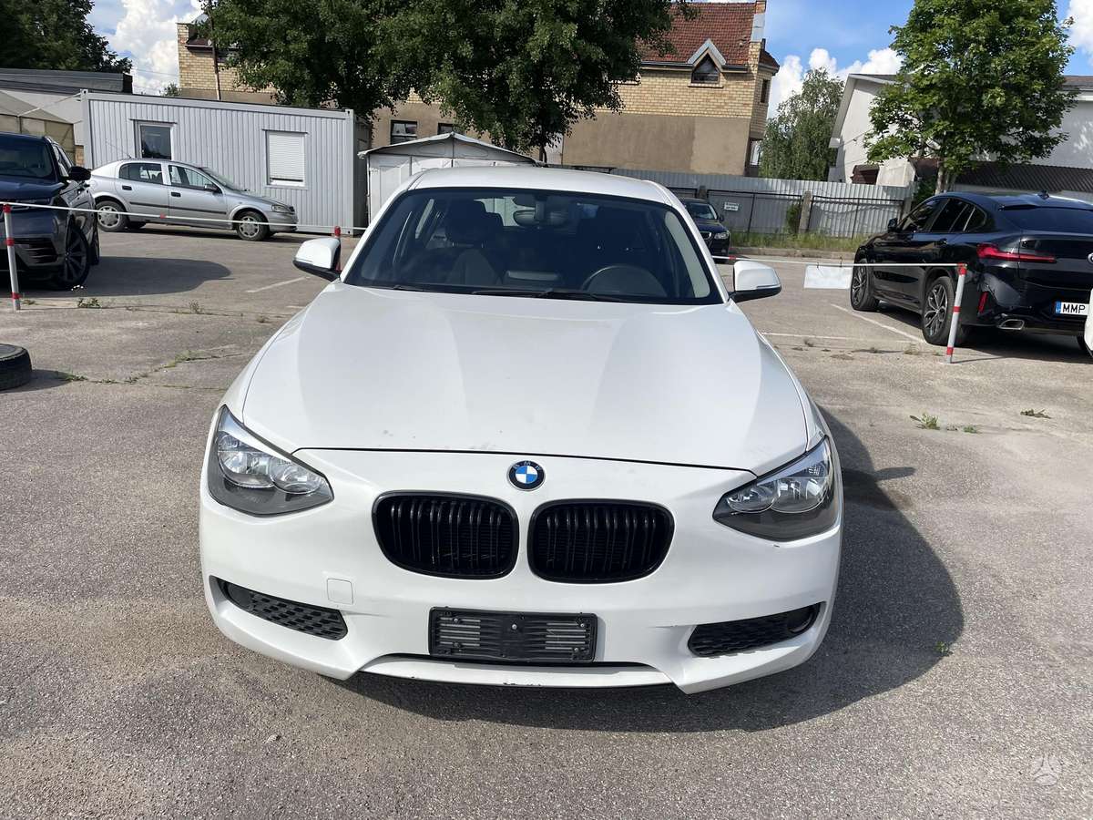 BMW 116, 1.6 l., Хэтчбек