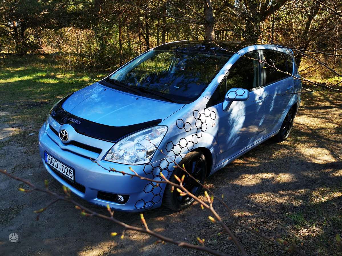 Toyota Corolla Verso - 5